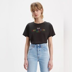 Levi's - 90s Logo Varsity T-shirt
